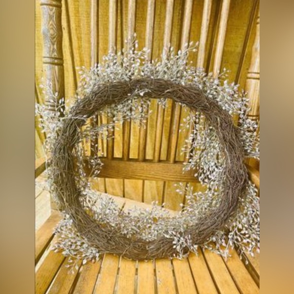 Frosted Fall Little Luna Leaves Wreath, 20” - Picture 6 of 10